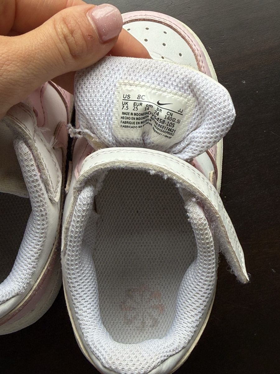 Nike Scarpe per ragazze: Baskets Nike – taille 24 – Usato da Bouveret venduto da HannaTkachenko 4