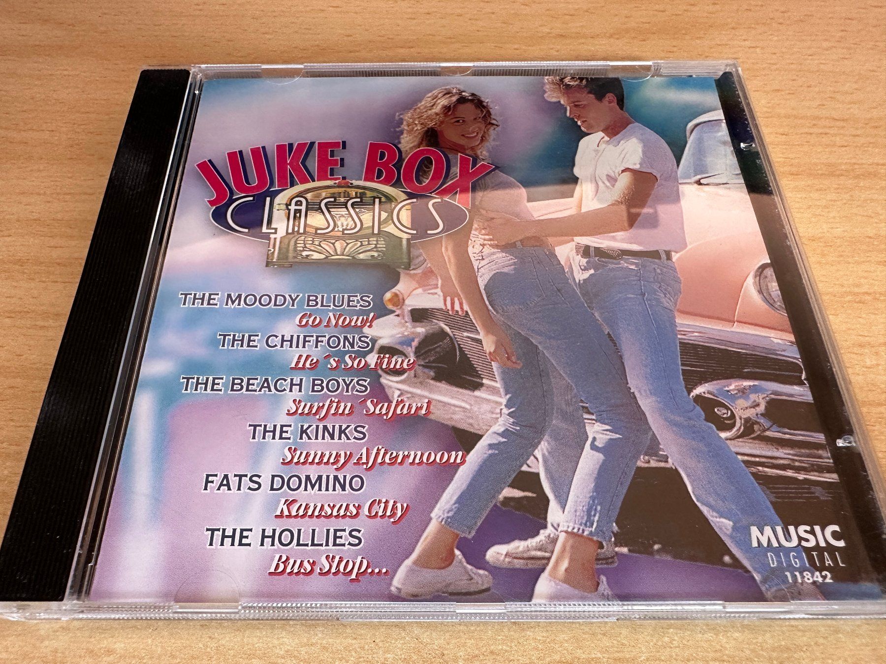 CD: Various – Juke Box Classics – Usato da Rikon im Tösstal venduto da Alpenmutz
