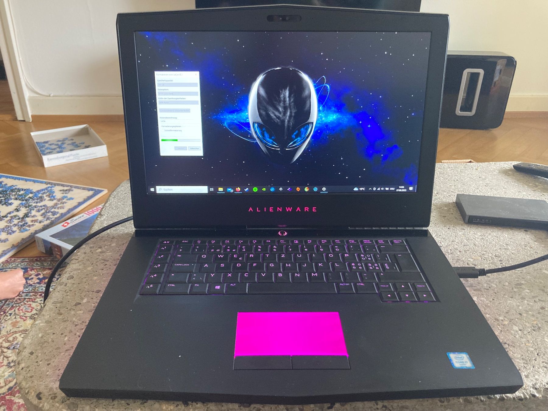 Alienware Notebooks: Alienware 15 R3 + Graphics Amplifier + GTX 10606GB – Gebraucht aus Basel von