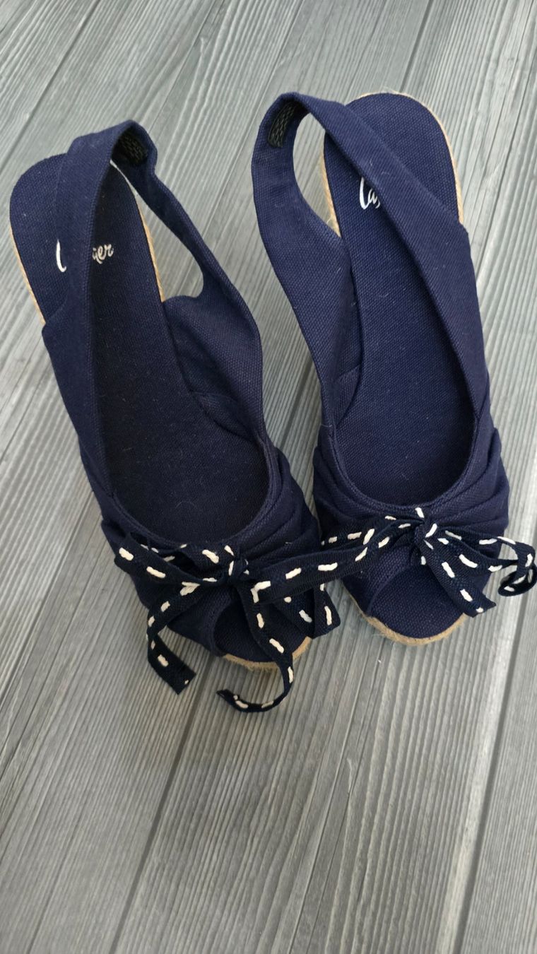 Scarpe da donna: Castañer Keil-Espadrilles - 37 - Maritimer Chic – Nuovo (secondo la descrizione) da Thalwil venduto da VitaMini 2