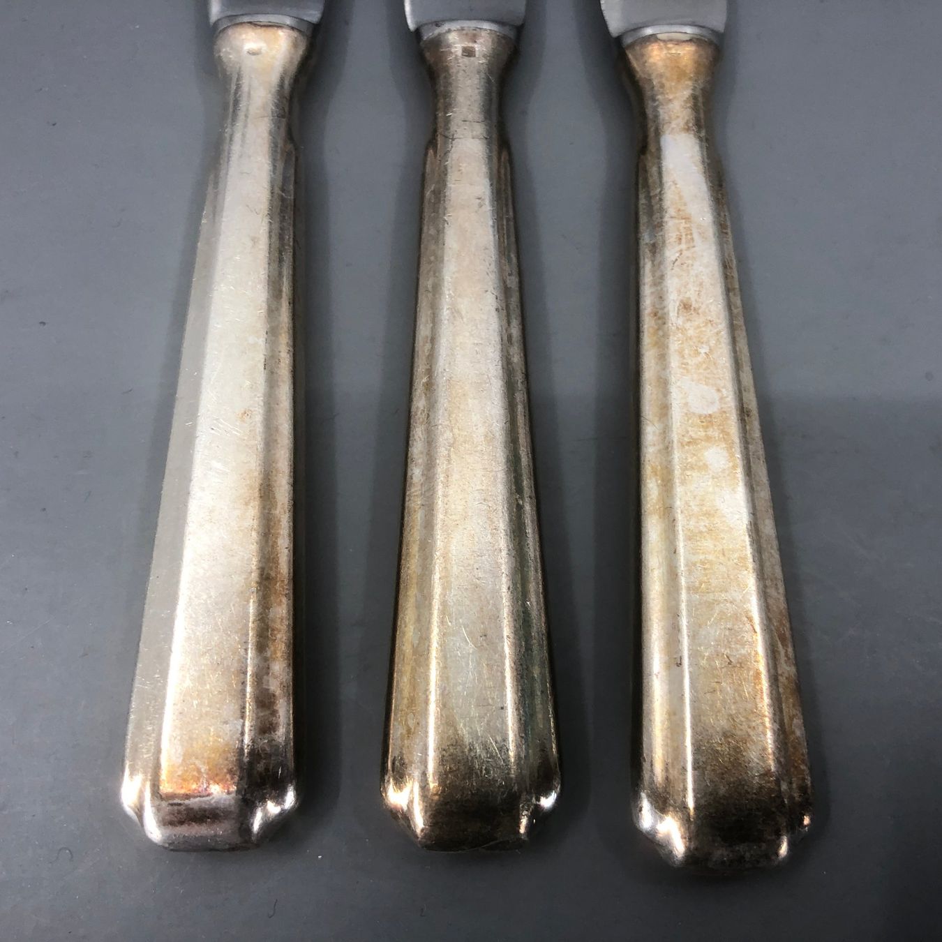 WMF Posate: 3 Dessertmesser versilbert WMF Modell 1900 Art Deco – Usato da Basel venduto da Tiabeanie 2