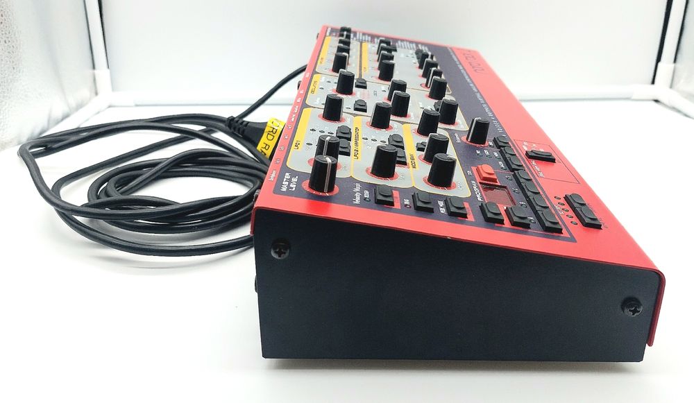 Nord Rack 2 | 16-Voice Rackmount Virtual Analog Synthesizer (Gebraucht ...