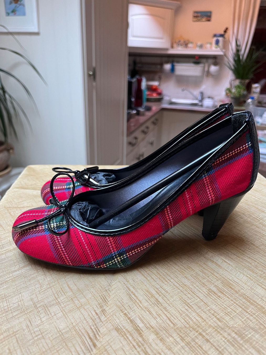 Chaussures femmes: Escarpins rouge motif écossais – Neuf (Voir description) à Sion par dol_v5bk 3