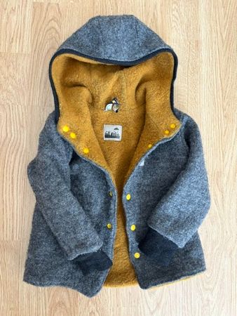 Jacke aus 100% Wolle