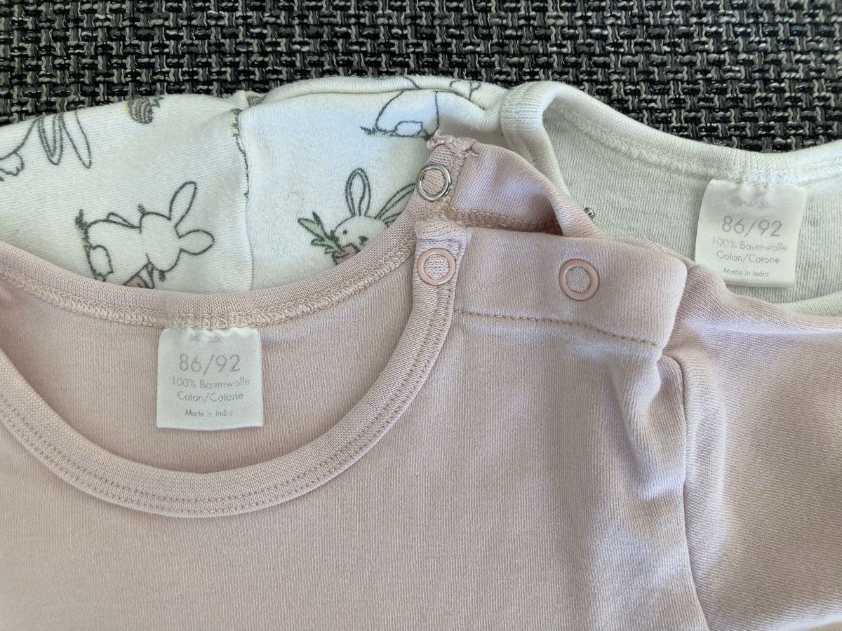 Pigiama & Simili: 2 pyjamas été t. 86-92 – Usato da Genève venduto da Eschindler 1