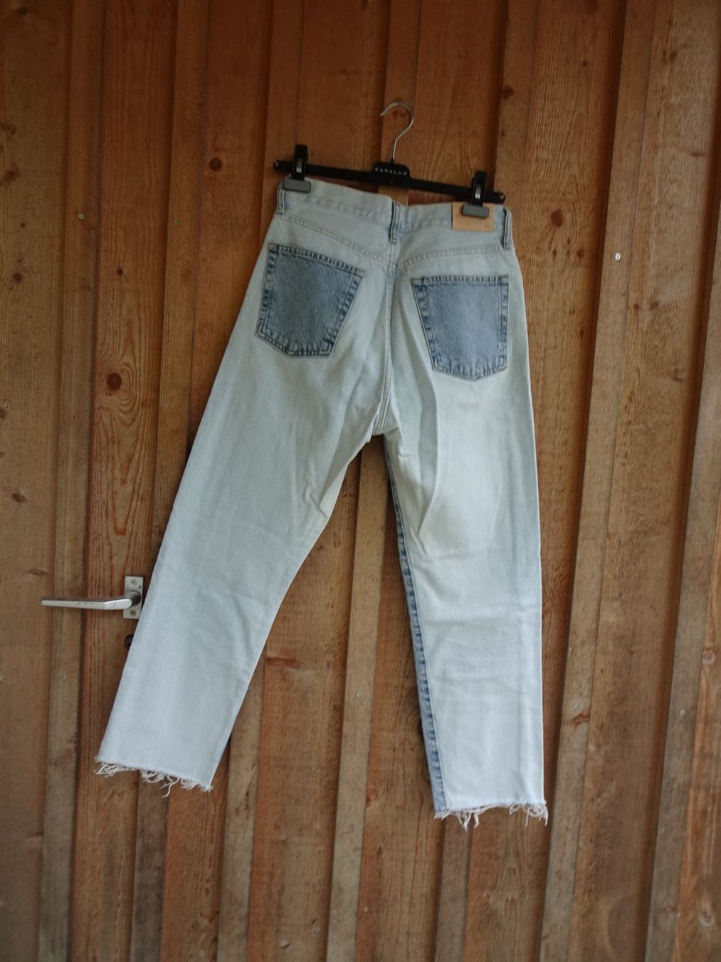 Mango Jeans: Coole, helle Jeans von Mango Gr. 38 - 42560 – Usato da Küssnacht am Rigi venduto da Good4Deckeli 1