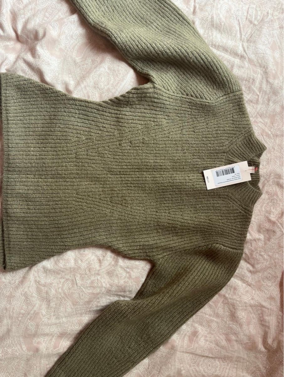 Pullover & Sweatshirts: Knit Pullover/Sweater – Neu und originalverpackt aus Rümlang von lan_q2lf 1