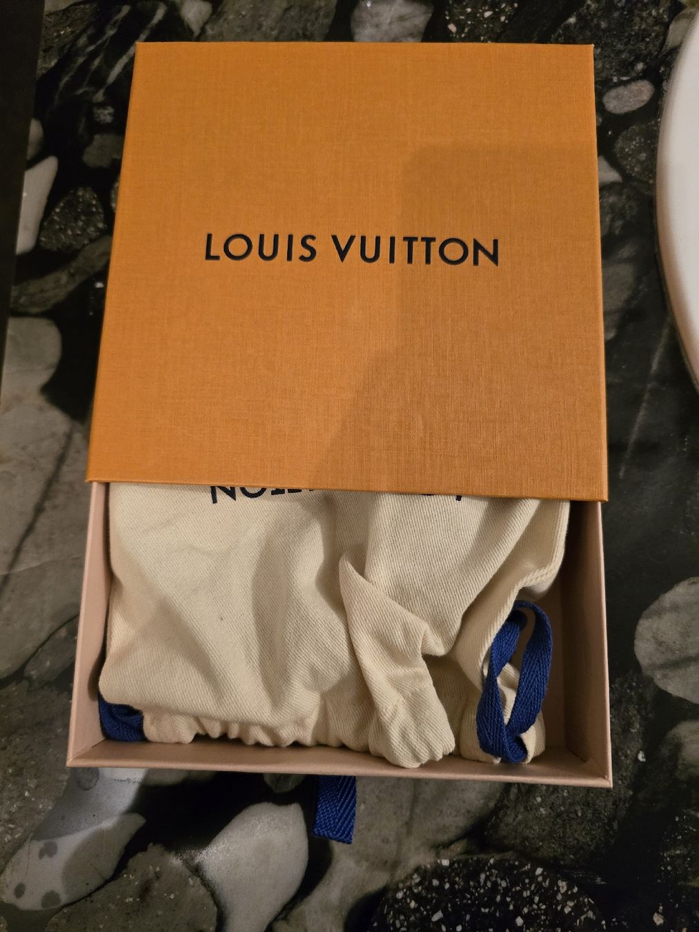 Louis Vuitton Cinture: louis Vuitton Pretty Wendegürtel 30mm – Nuovo (secondo la descrizione) da Frauenfeld venduto da Ciindyy01 1