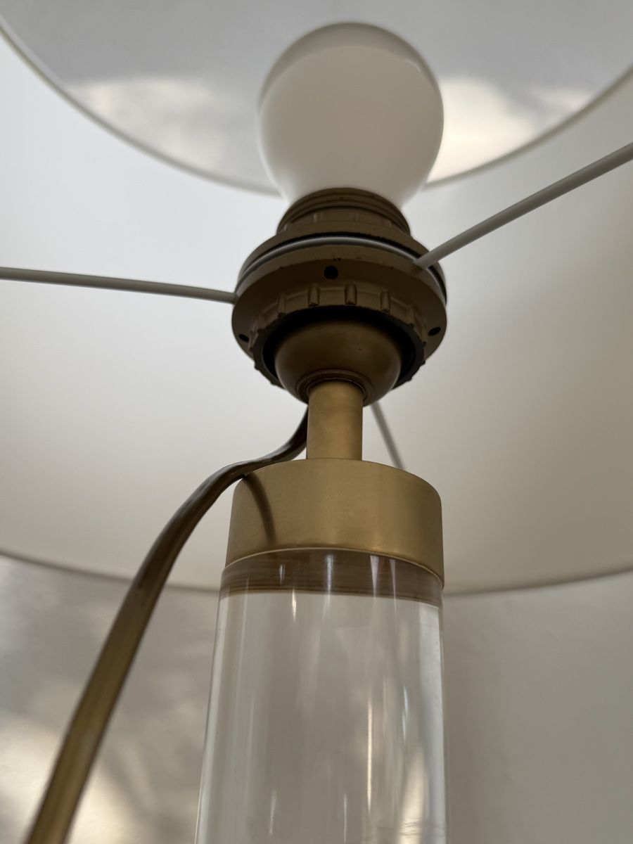 Lampade: 2 Stehlampen Acrylglas / Messing Vintage – Usato da Konolfingen venduto da petzipetz 4