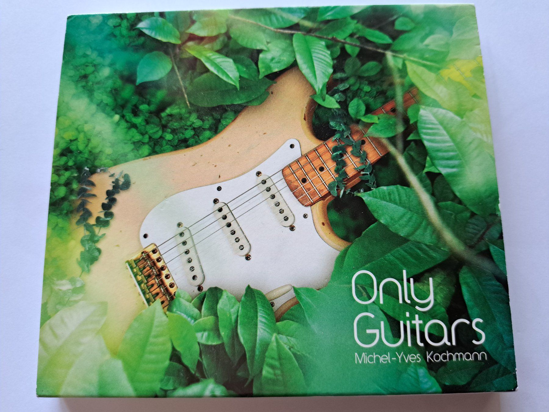 CDs: Cd Michel-Yves Kochmann - Only Guitars – Gebraucht aus Pully von bro_n52j