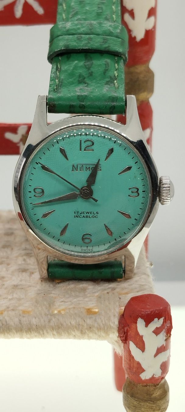 Uhren: Montre récupération vintage nemos – Gebraucht aus La Chaux-de-Fonds von jac_9llg