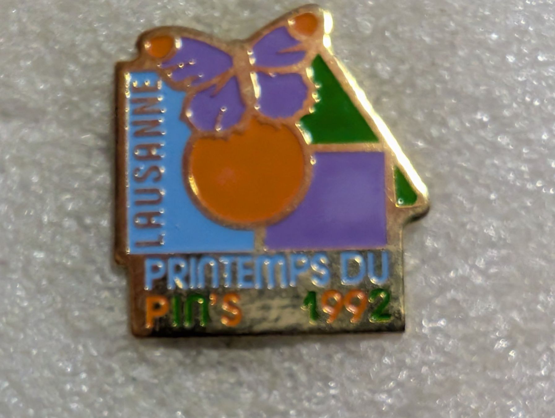 Placchette & Badge: Ansteckpin 108: – Usato da Oppligen venduto da Pin-Fall-Shop