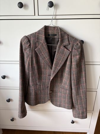 LA Woman Blazer, plaid pattern. Size 34 / XS