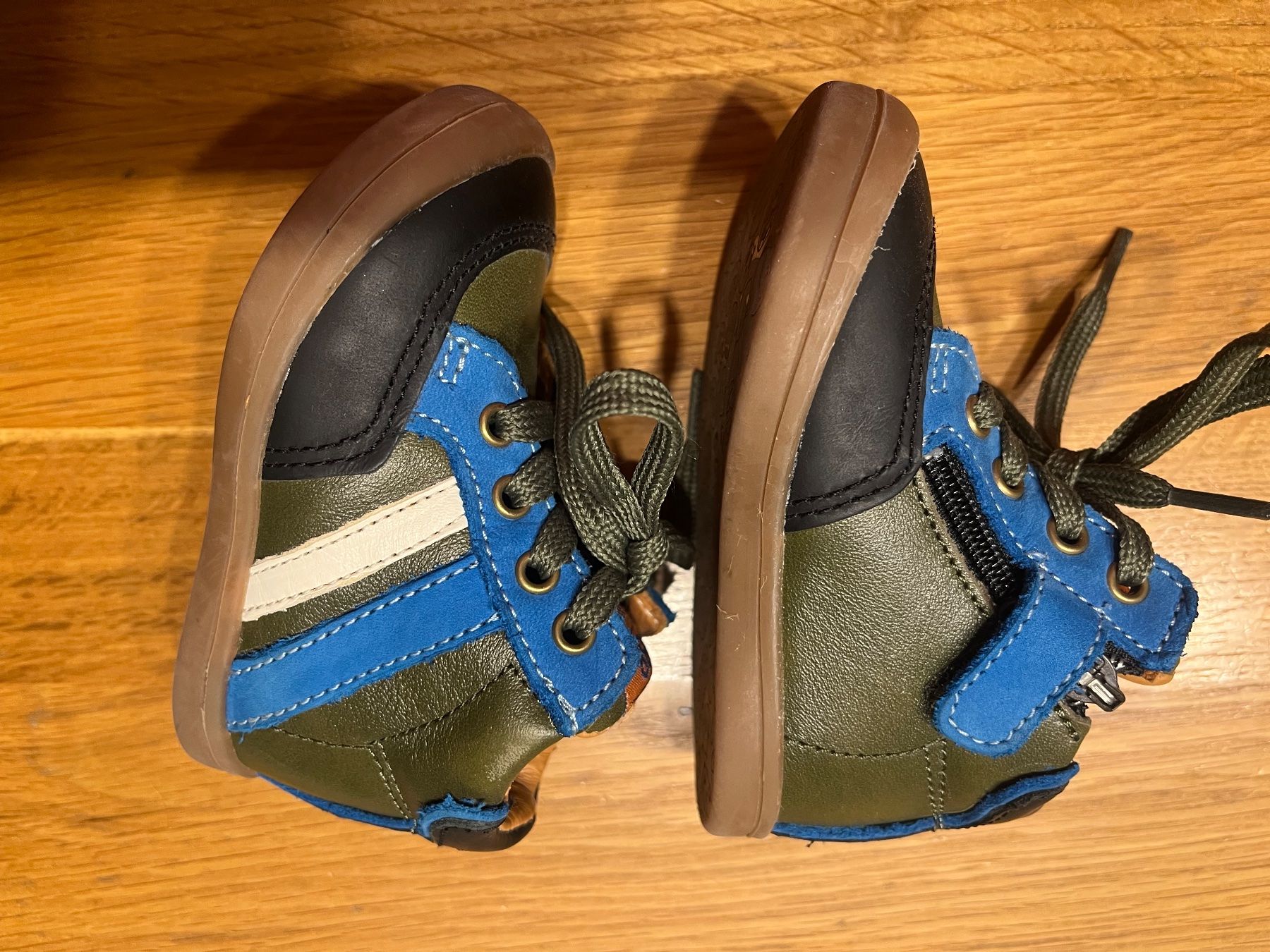 Schuhe für Jungen: Chaussures bébé GBB pointure 19 cuir – Gebraucht aus Estavayer-le-Lac von stelina13 1