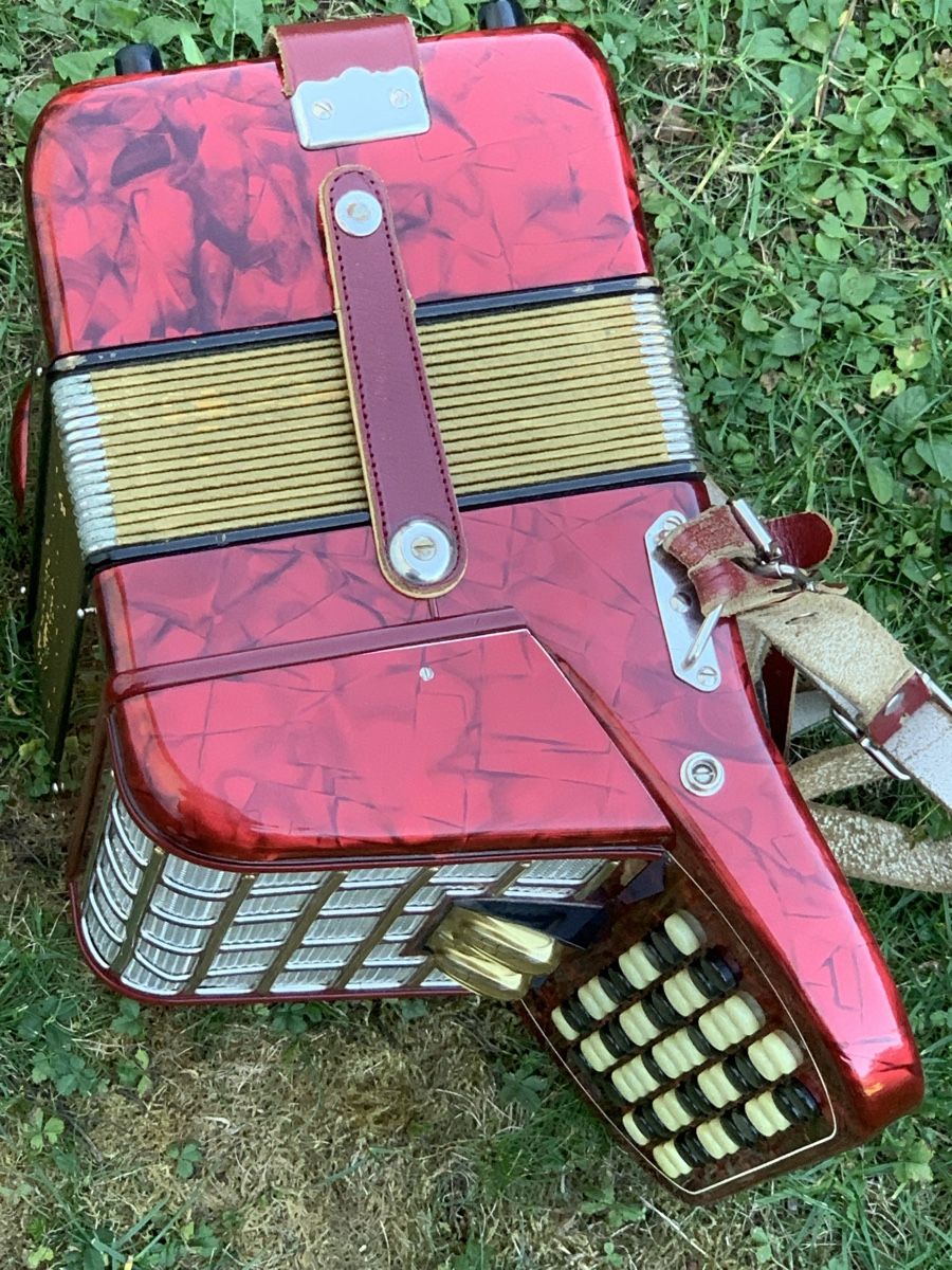 Hohner Musikinstrumente: Akkordeon HOHNER „Piccolo“ – Gebraucht aus Wangen b. Olten von Finolino28 5