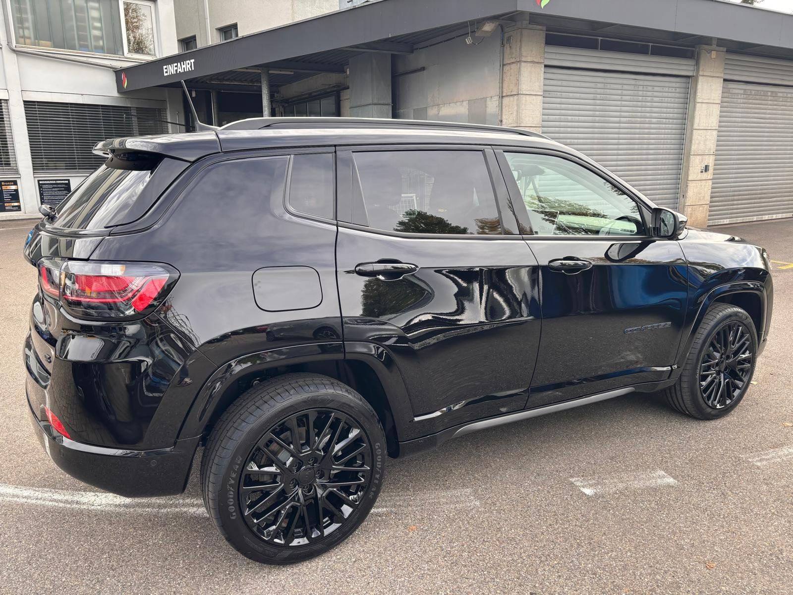 Jeep Automobili: JEEP Compass 1.3 T PHEV S Sky AWD – Usato da Geneve venduto da allgood2010 1