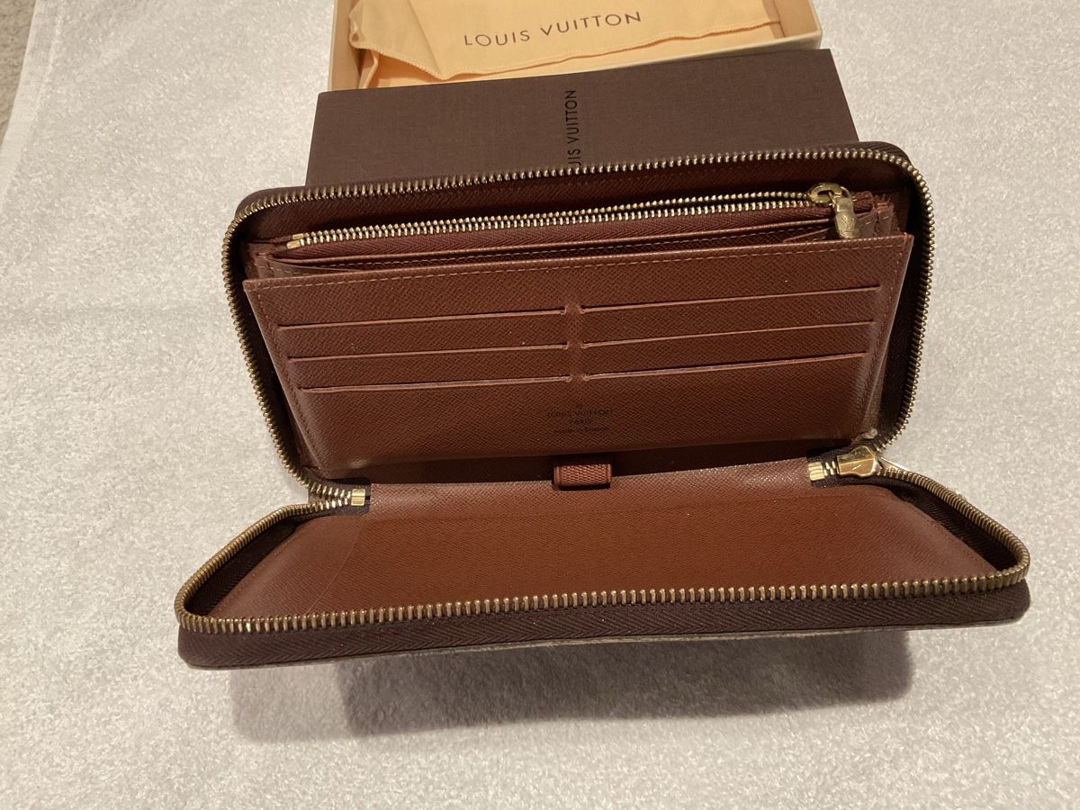 Louis Vuitton Portamonete: Louis Vuitton Organizer – Nuovo (secondo la descrizione) da Triesen venduto da Klarsicht64 2