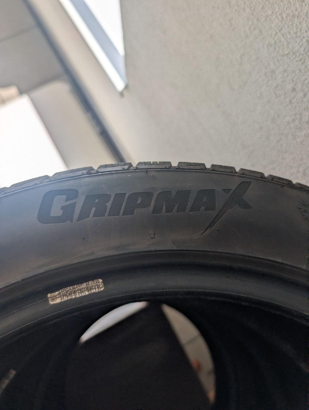 Pneumatici & Ruote complete: 4x Gripmax SureGrip Pro Winter Tyres – Usato da Flüelen venduto da mark.boats 1