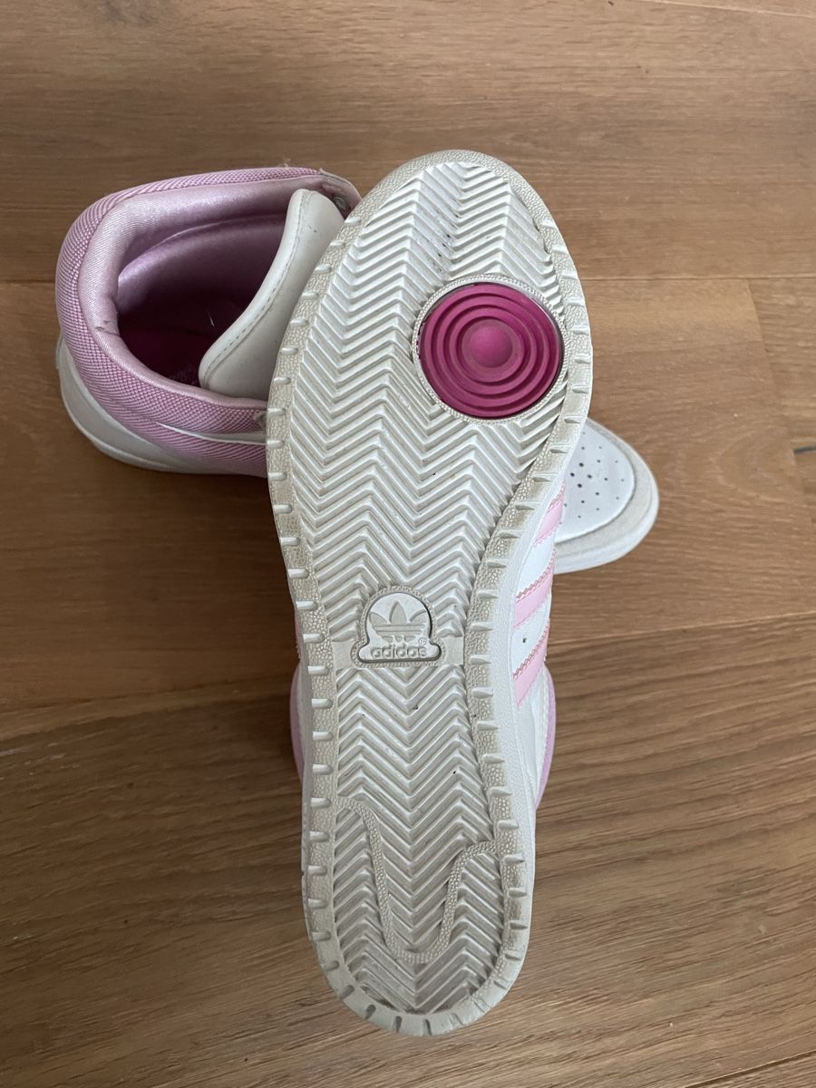 Adidas Damenschuhe: Sneaker Adidas – Gebraucht aus Aarwangen von erd_ngx8 4