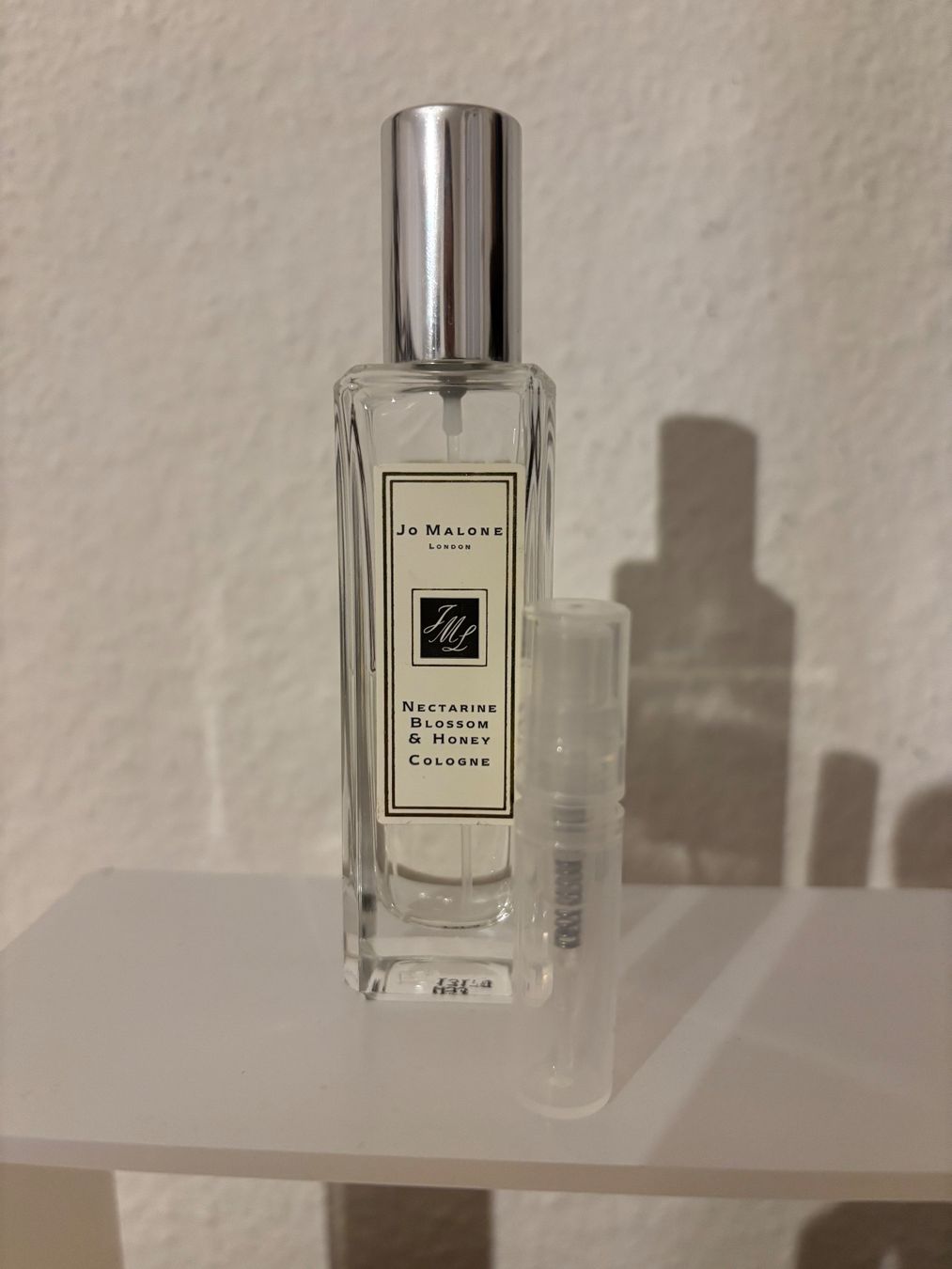 Jo Malone Profumi & Eau de Toilette: Jo Malone Nectarine Blossom & Honey Cologne - Duftprobe 2ML – Usato da Zürich venduto da deruja