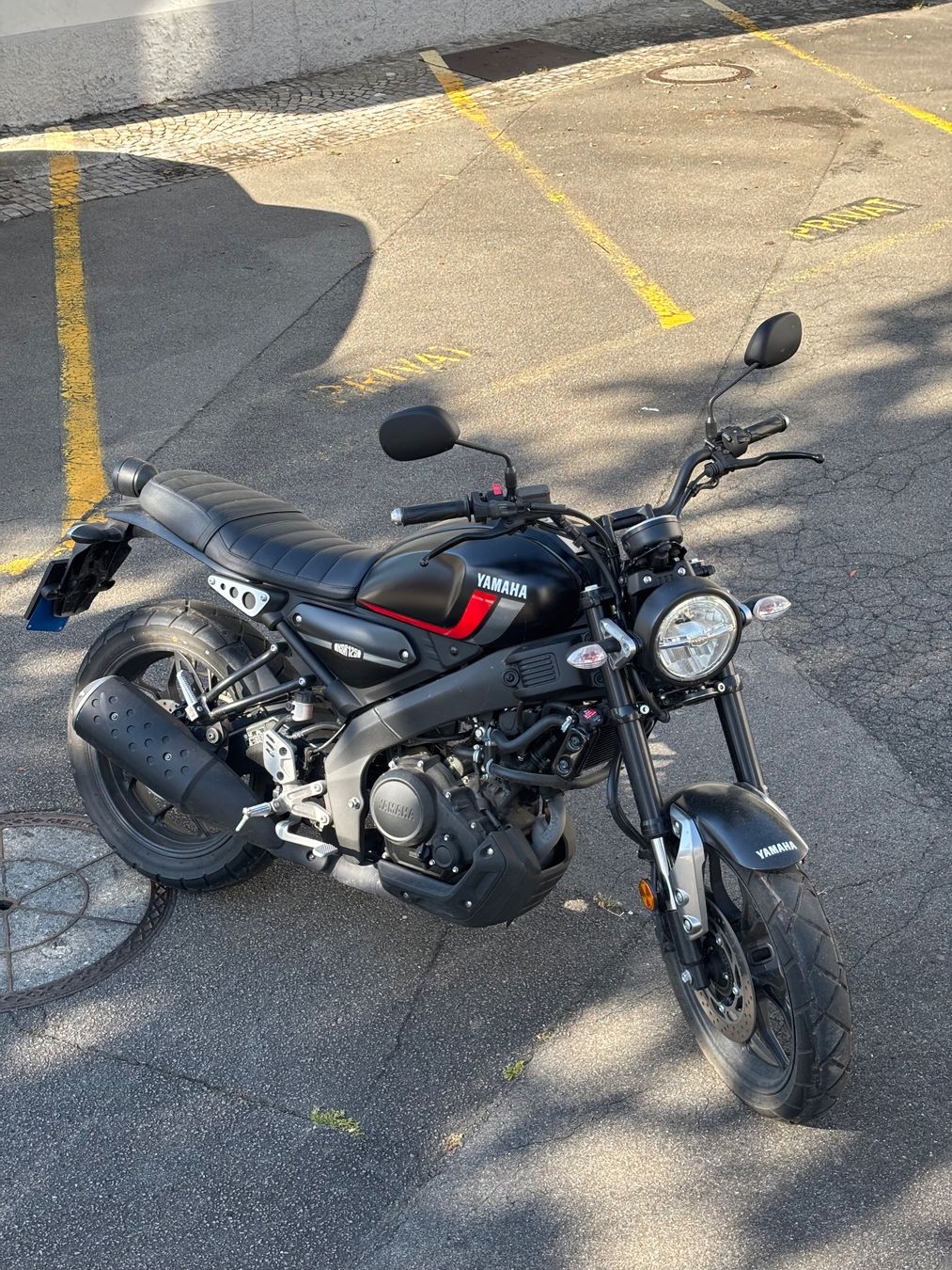 Yamaha Strada: Yamaha XSR 125 – Nuovo (secondo la descrizione) da Flüelen venduto da joe_q7v9