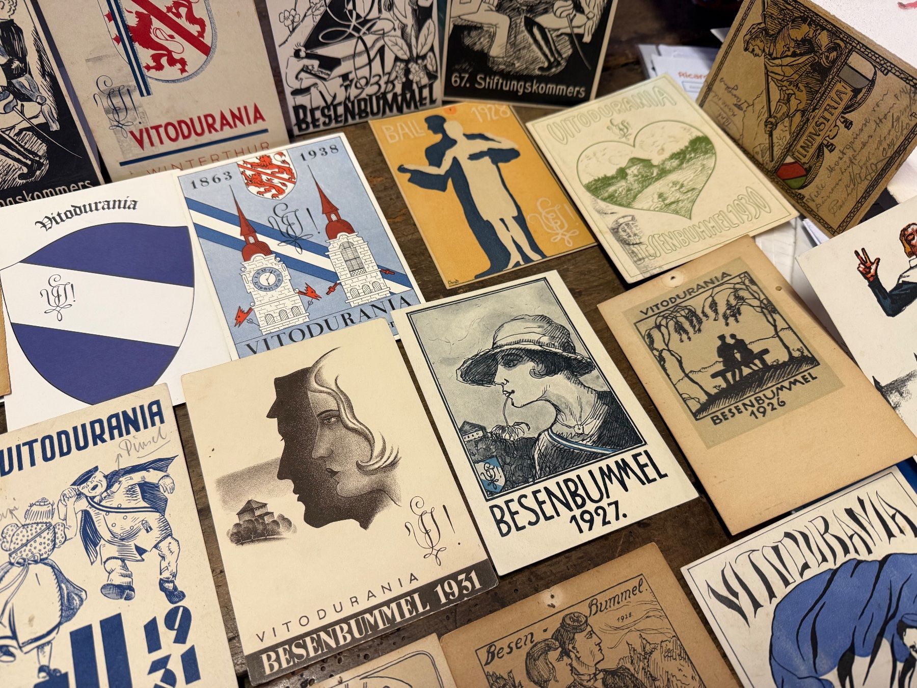 Cartoline postali: Konvolut 40 Postkarten Studentika Burschenschaft Zunft – Usato da Bern venduto da Jwpm66 4