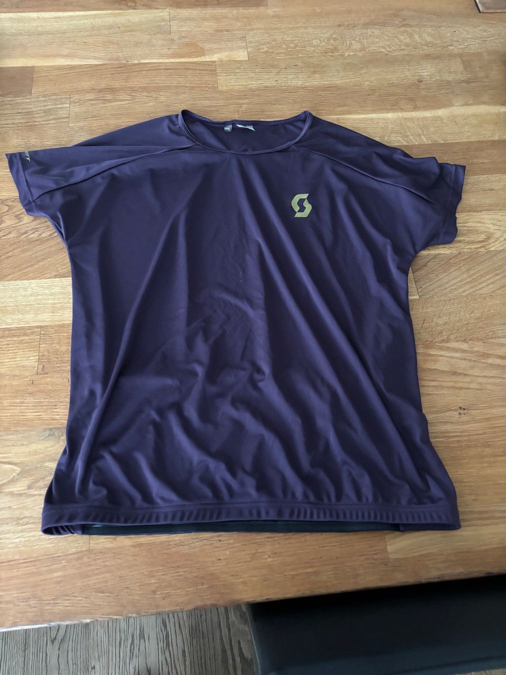 Scott T-shirt: Neues Scott Damen gr Xl Veloshirt – Nuovo (secondo la descrizione) da Geuensee venduto da sonnetje