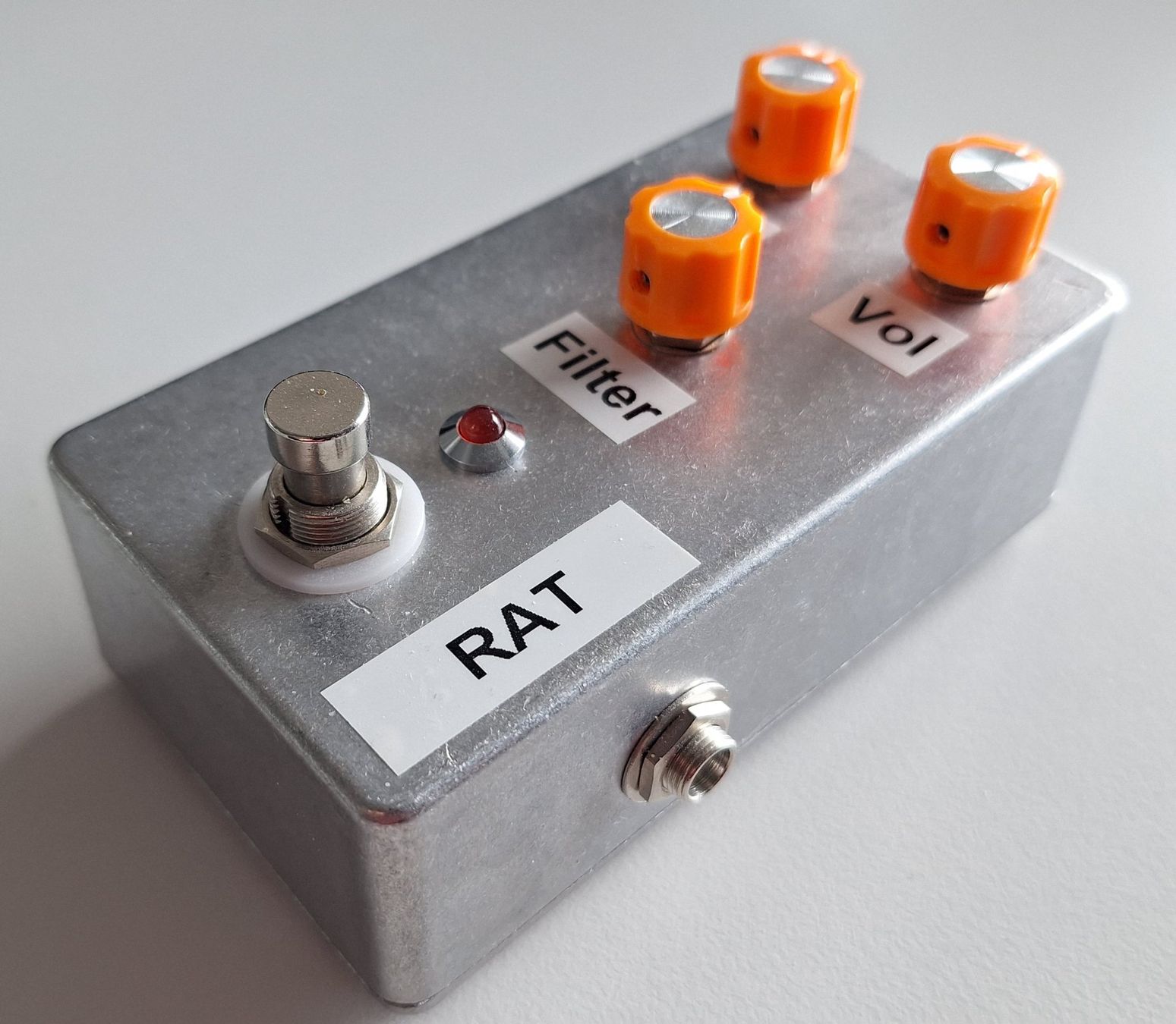 Strumenti musicali: ProCo RAT - Nachbau aus Musikding.de Bausatz – Nuovo (secondo la descrizione) da Jona venduto da evamatze