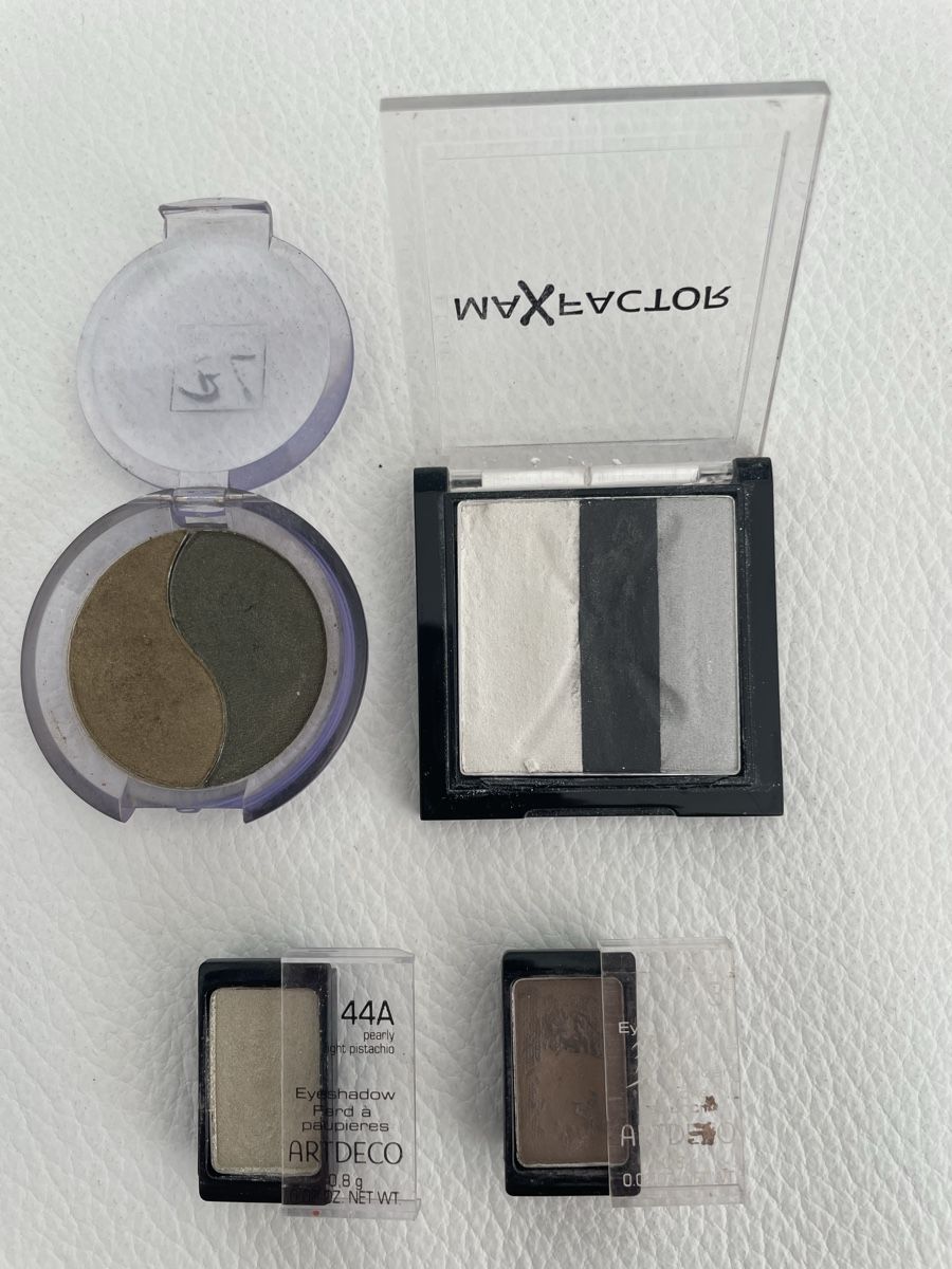 Make-up: Kosmetikpaket 11 Teile – Usato da Rüti ZH venduto da kar_xx9l 8