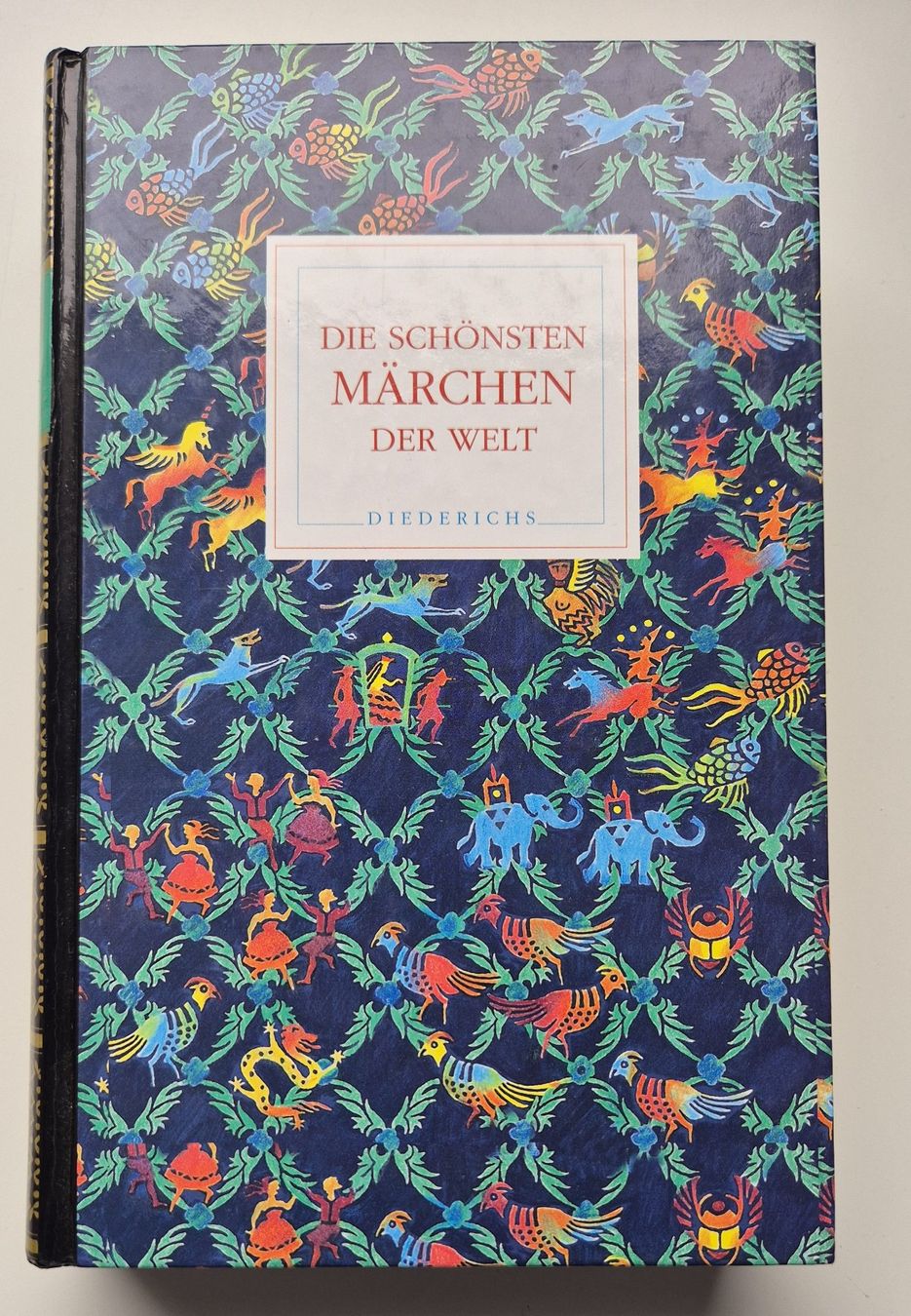 Libri: Die schönsten Märchen der Welt     1999   Diederichs – Usato da Niederweningen venduto da Obson