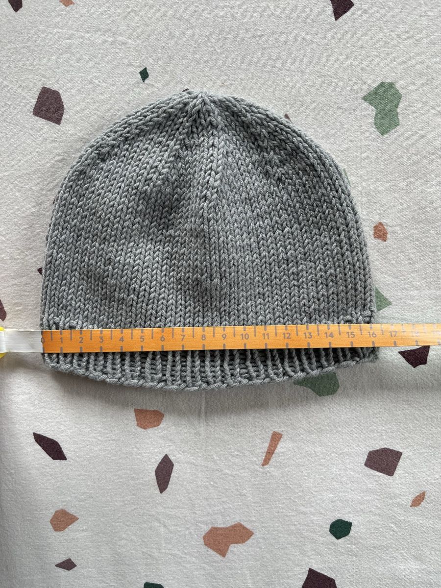 Mützen & Schals: Handgestrickte, graue Baby Mütze – Gebraucht aus Hirzel von carta9 1