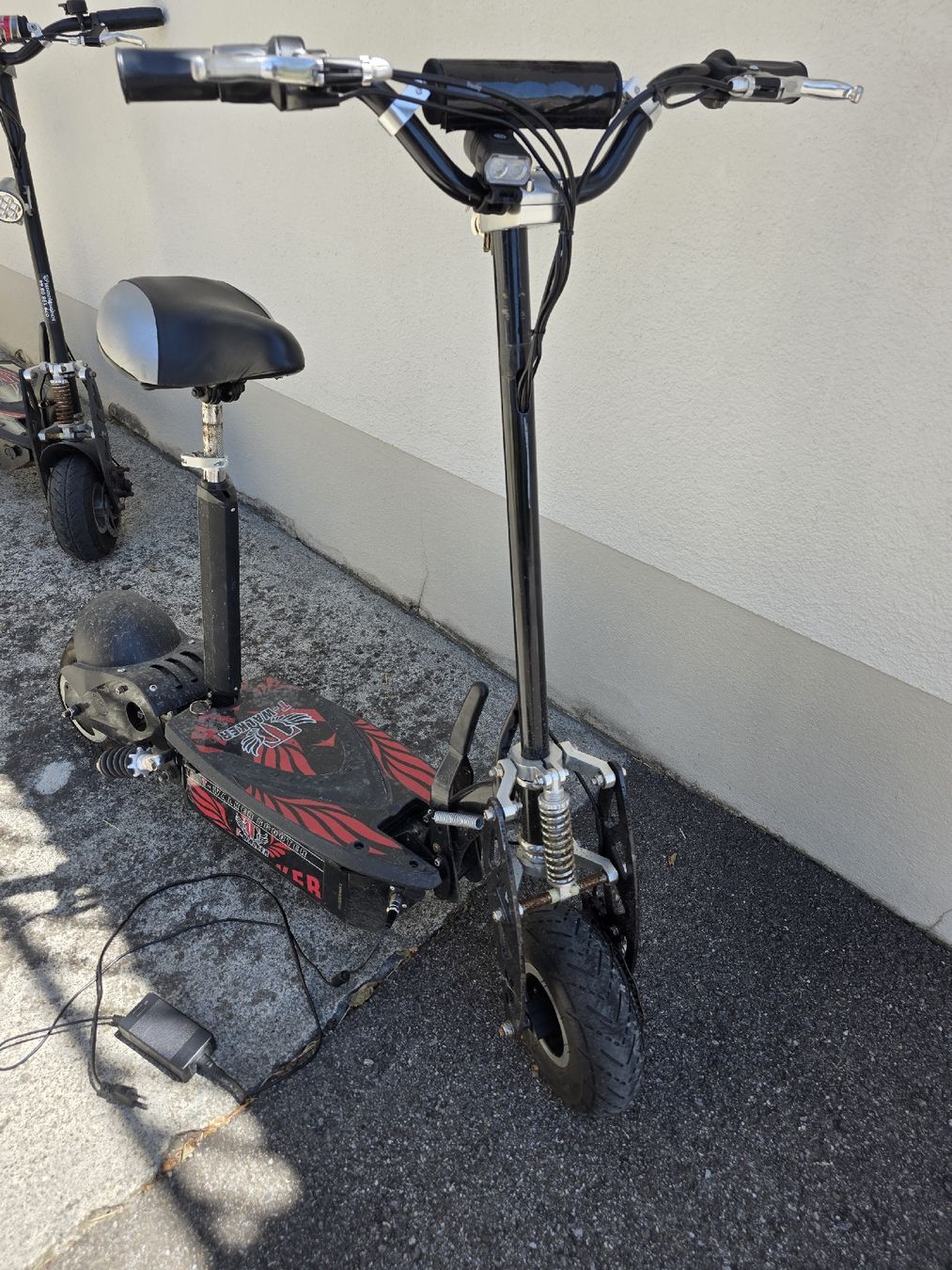 Scooters: Elektroroller mit Sitz gebraucht – Gebraucht aus Reiden von pavlo41 1