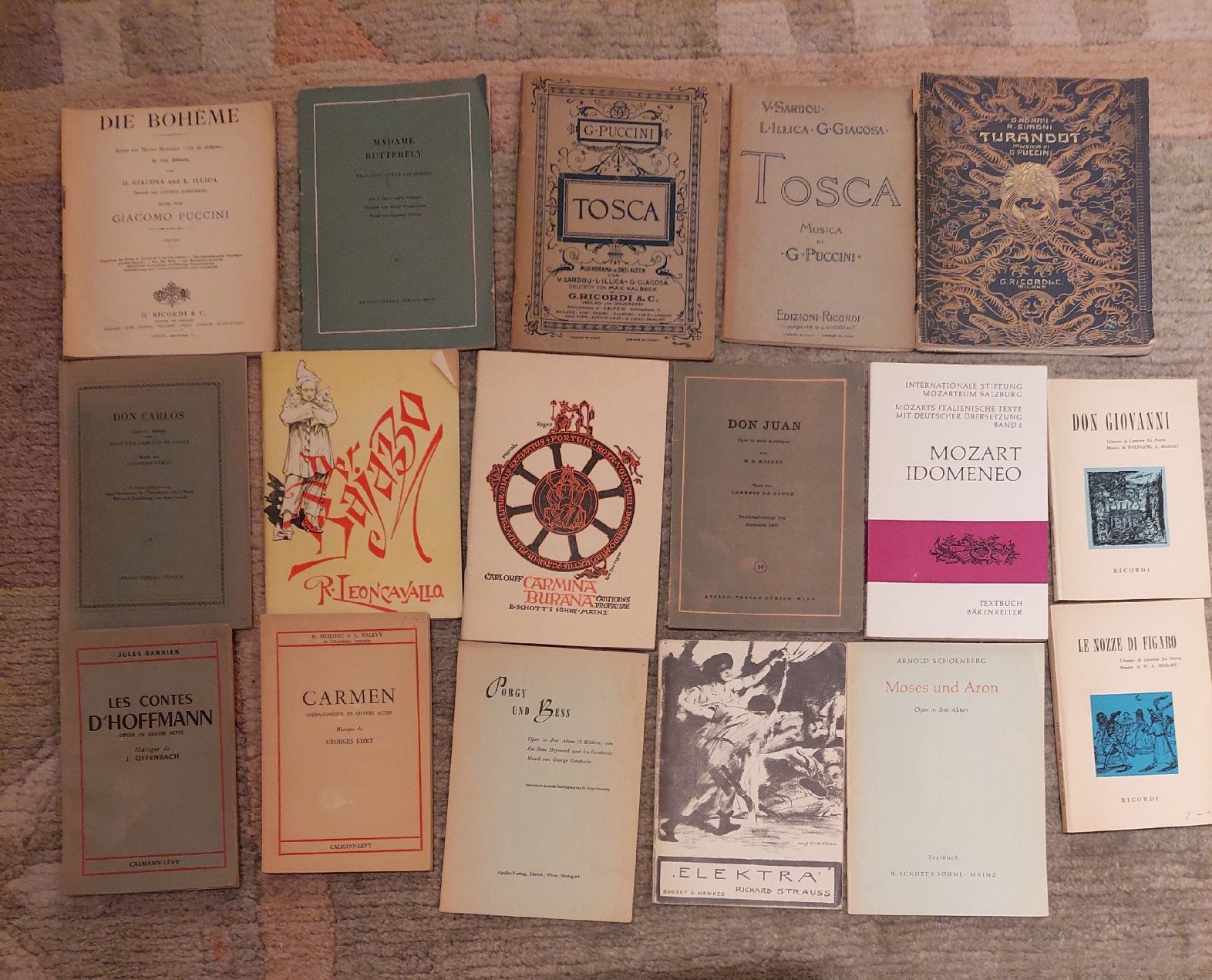 Livres: 70 Texthefte von Opern und Messen, kleinformatig – D'occasion à Zürich par Cortin 2