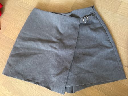 H&M Damen Jupe - Shorts kombi 34