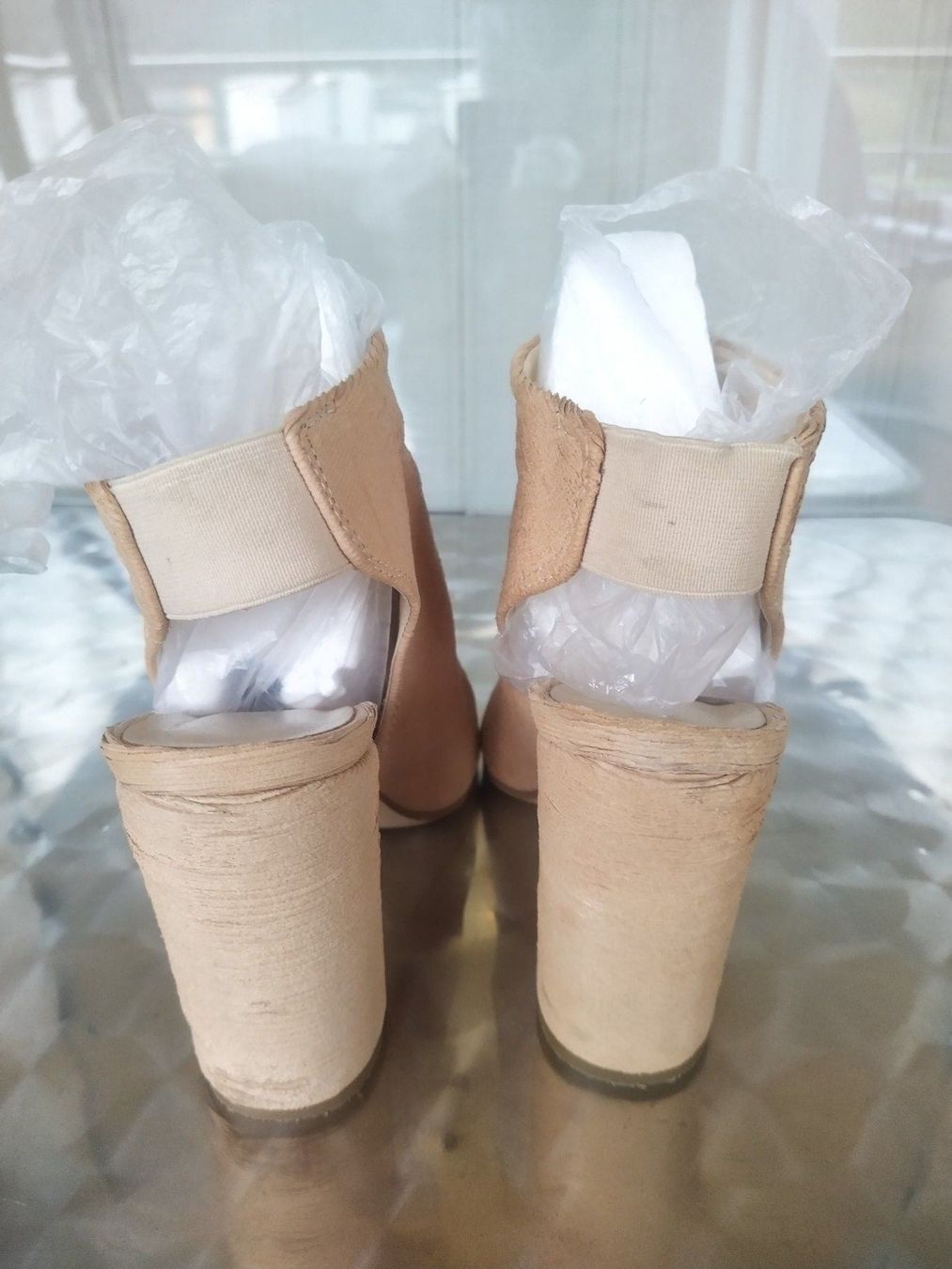 Scarpe da donna: Stivaletto pelle beige 37 – Usato da Figino venduto da Palotta 2