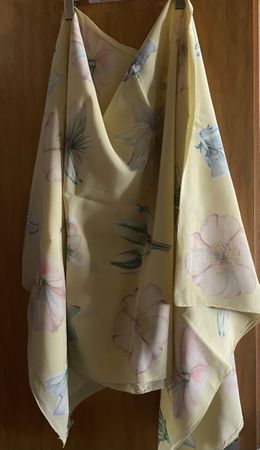 Fabric SeidenticFrühlingshaftes Seidentuch handgemacht Züric