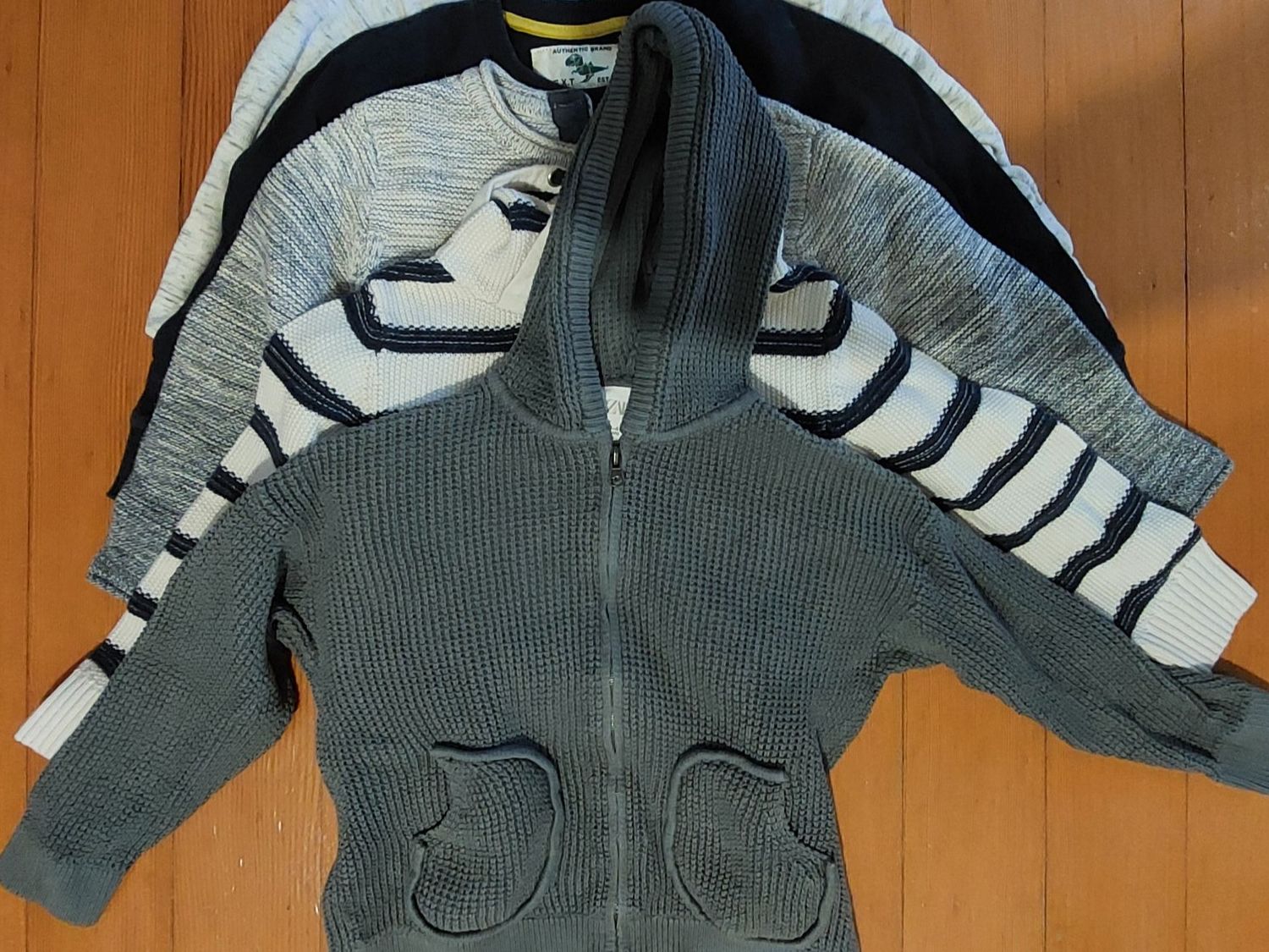 Pullover & Sweatshirts: 5 Winterpullover – Gebraucht aus Basel von oliversenn87 4
