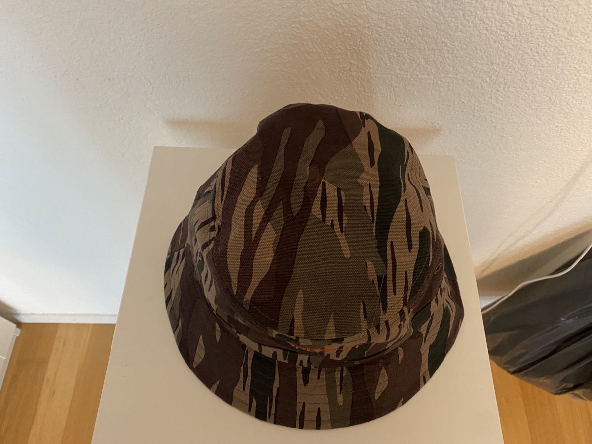 Carhartt Copricapi, berretti & cappellini: Fischerhut Carhartt NEU Coumflage – Nuovo e nell'imballaggio originale da Allschwil venduto da Rikkerts 1