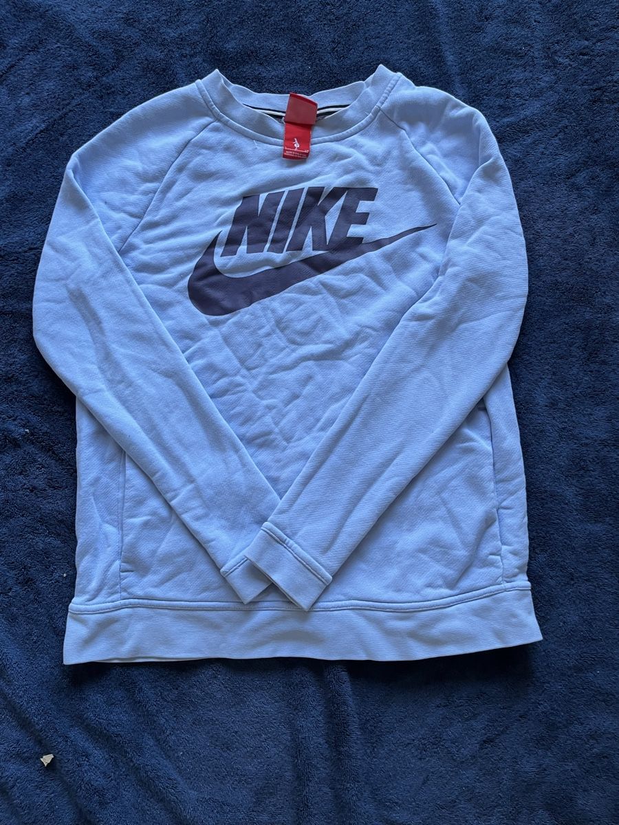 Nike Pullover & Sweatshirts: Pull nike – Neu (gemäss Beschreibung) aus Chambésy von Louwall_football