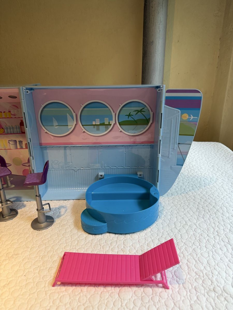 Jouets: Barbie Flugzeug – D'occasion à Zürich par beat005 5