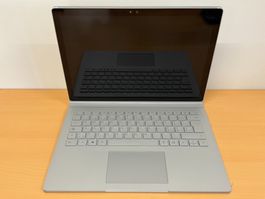 Microsoft Surface Book i7-6600U 8GB, 256GB mit Windows 10Pro