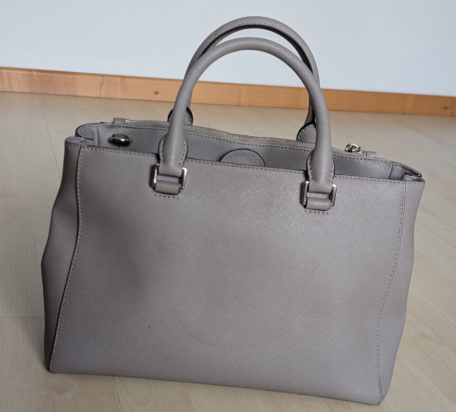Michael Kors Taschen für Damen: Tasche Michael Kors – Gebraucht aus Zürich von MAG_b6zd 1