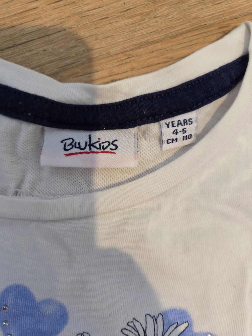 Hemden, T-Shirts & Polos: T-shirt fille taille 110 – Gebraucht aus Carouge GE von Gasco 1