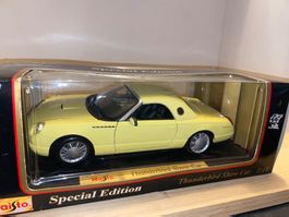 Ford Thunderbird Show Car 1/18