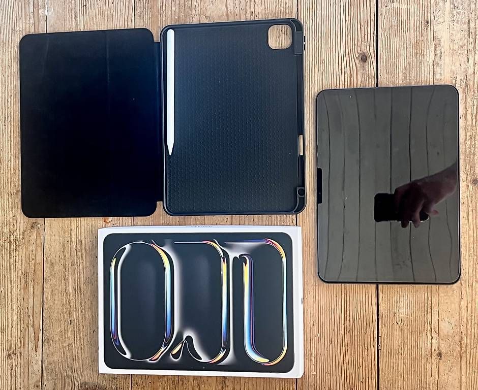 Apple Tablettes PC: Ipad Pro M4 256GB Wifi +Cellular – D'occasion à Sundlauenen par midagu