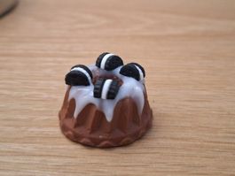 Handmade Oreo Gugelhupf für Puppenhaus