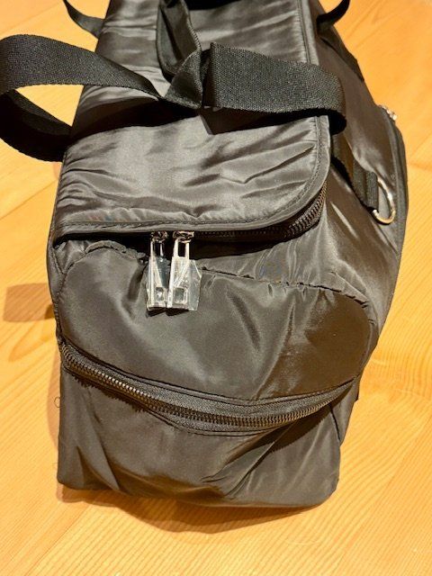 Paco Rabanne Borse: Paco Rabanne Sport- & Reisetasche NEU – Nuovo e nell'imballaggio originale da Zollikon venduto da cyberbambi123 1