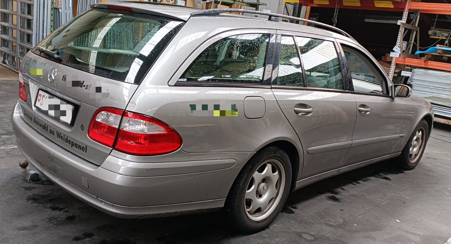 Mercedes-Benz Automobili: Mercedes Benz E 240 T – Usato da Däniken SO venduto da thumbnail 2