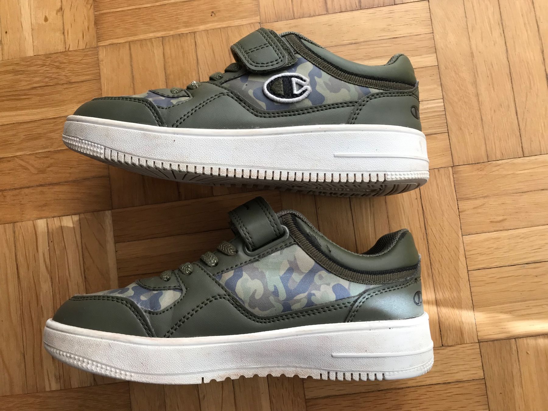 Champion Scarpe per ragazzi: Sneaker Turnschuhe von Champion Grösse 32 – Usato da Emmenbrücke venduto da Hathor123 1