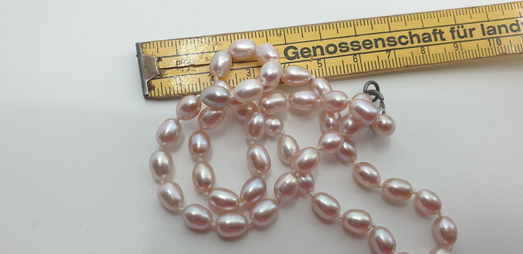 Ketten: Perlenkette rosa grau mit Silberverschluss – Gebraucht aus Emmen von magelan 6
